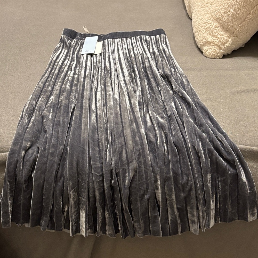 Soprano Silver Velvet A-Line Skirt